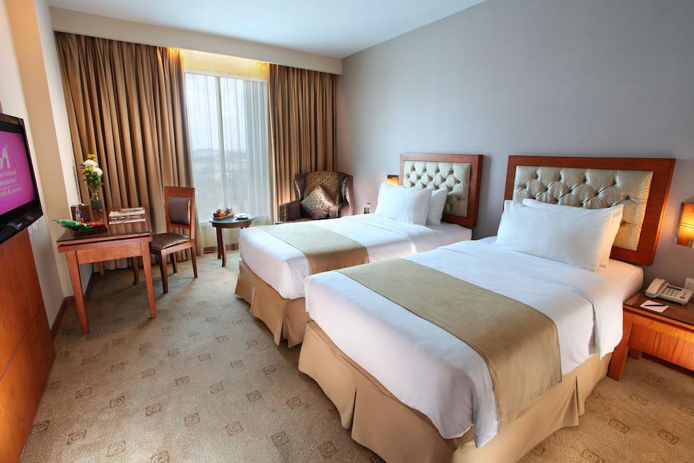Swiss-Belinn Ska Пеканбару Экстерьер фото